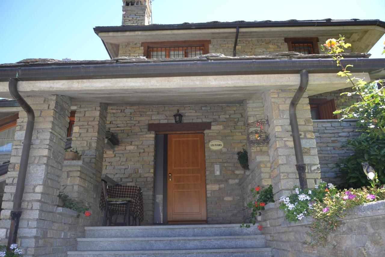 B&B Les Fleurs Gignod Rom bilde